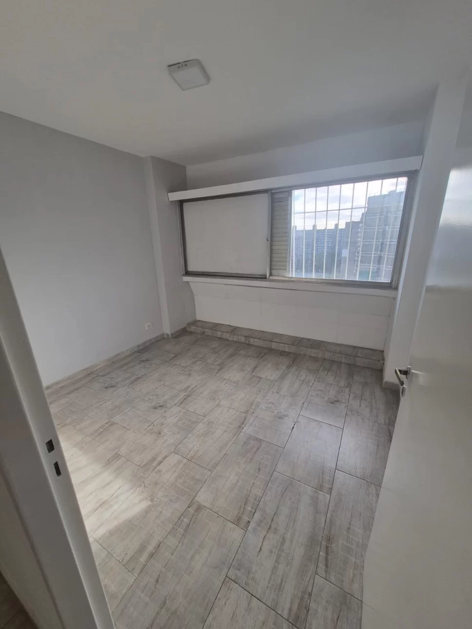 SE VENDE DPTO 3 AMBIENTES EN LUGANO I Y II