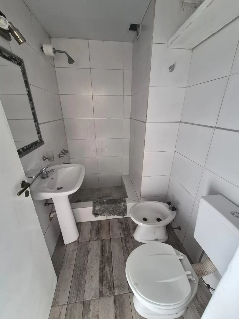 SE VENDE DPTO 3 AMBIENTES EN LUGANO I Y II