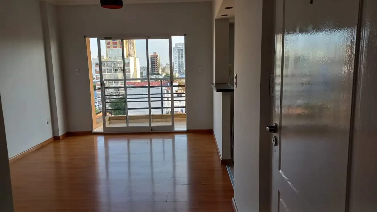 Semipiso 2 amb. con cochera