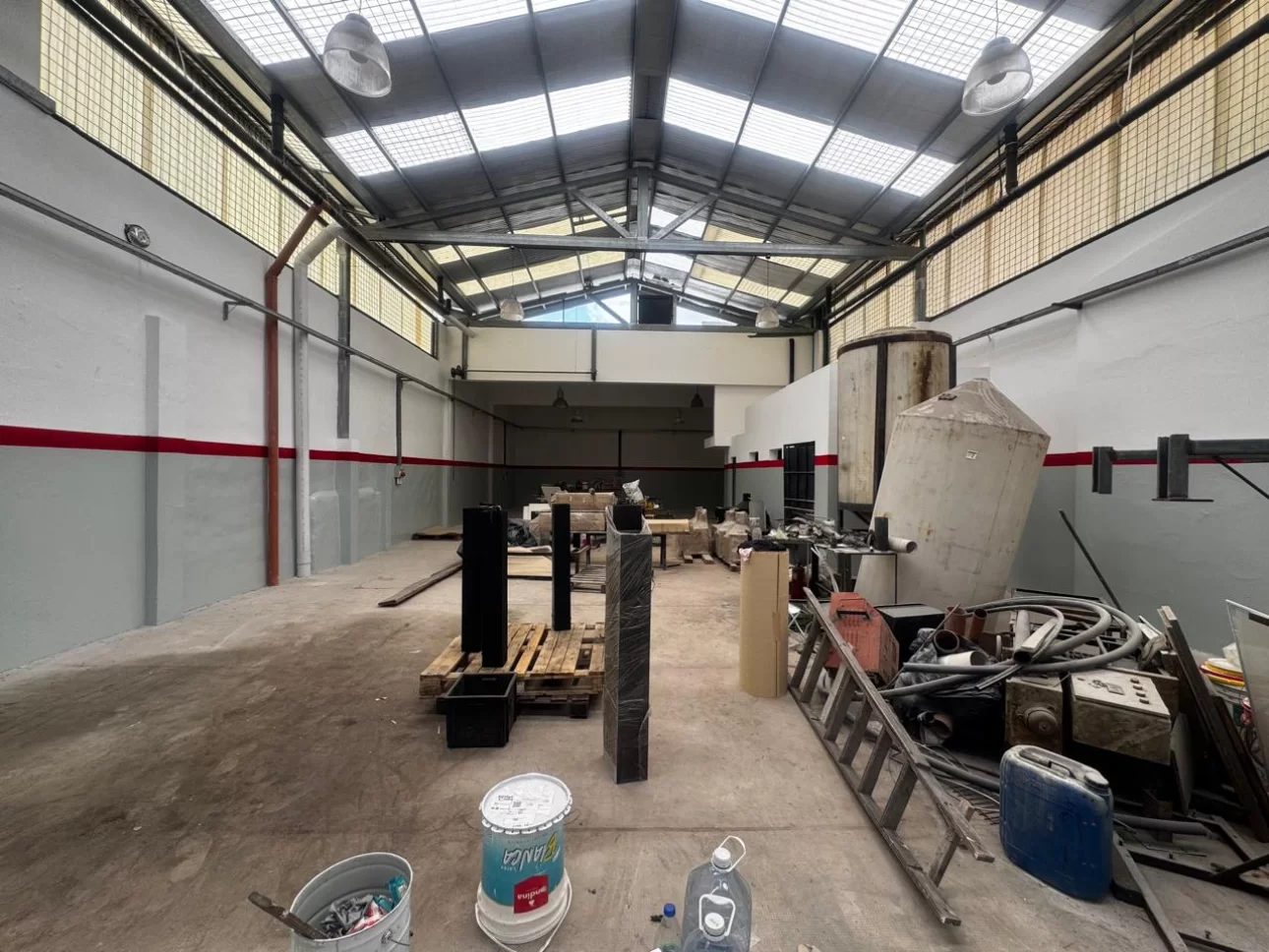 Galpón de 300 m² en Alquiler en Villa Bonich, Próximo a Ruta