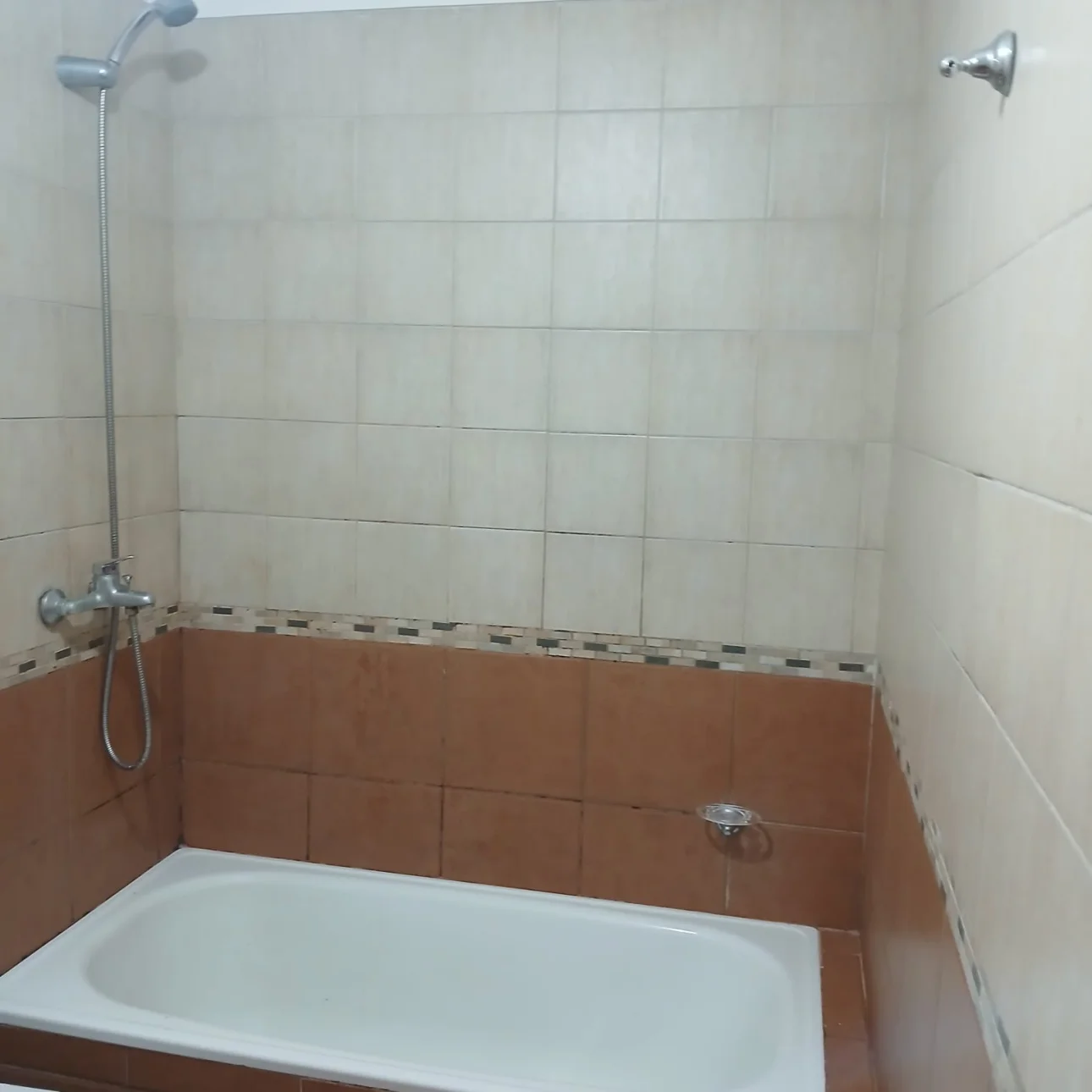 Hermoso semi piso 2 amb. a mts. de la Plaza San Martin