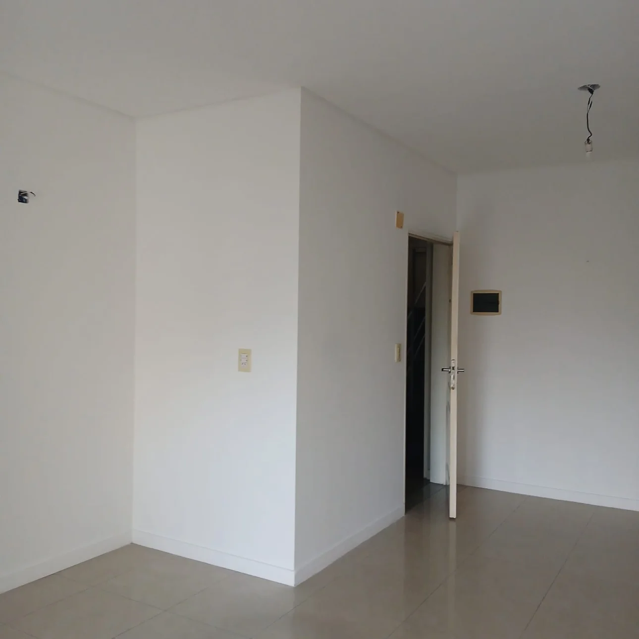 Hermoso semi piso 2 amb. a mts. de la Plaza San Martin