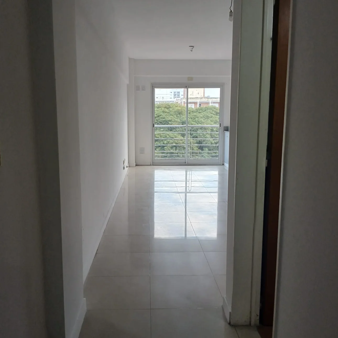 Hermoso semi piso 2 amb. a mts. de la Plaza San Martin