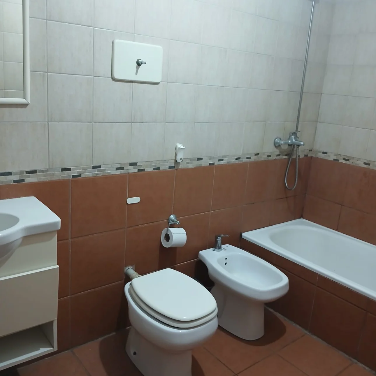Hermoso semi piso 2 amb. a mts. de la Plaza San Martin