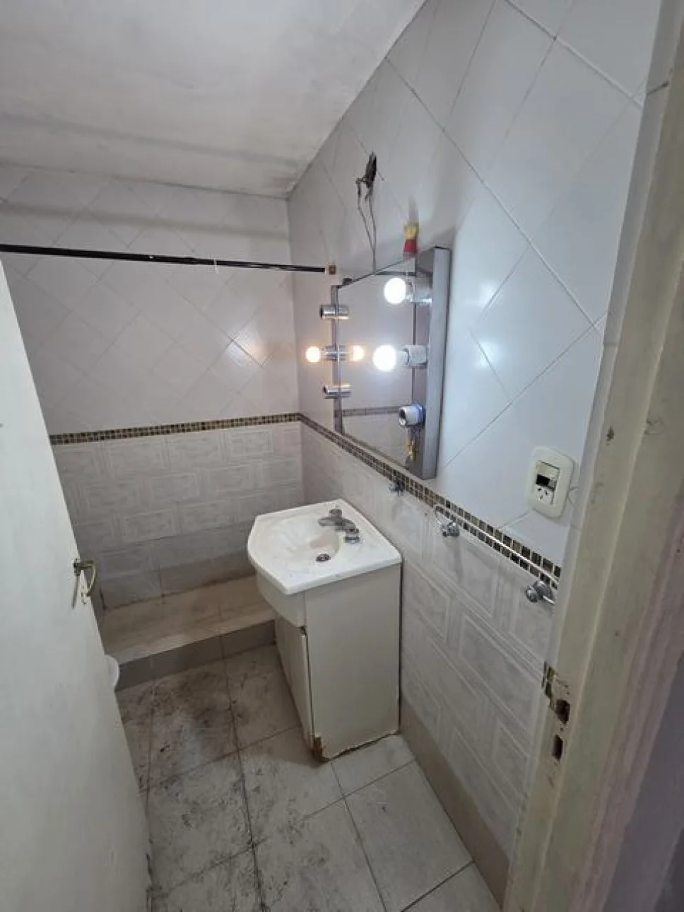CASA 3 AMB C/PATIO Y JARDIN sobre  Spano 600m estacion Bosch