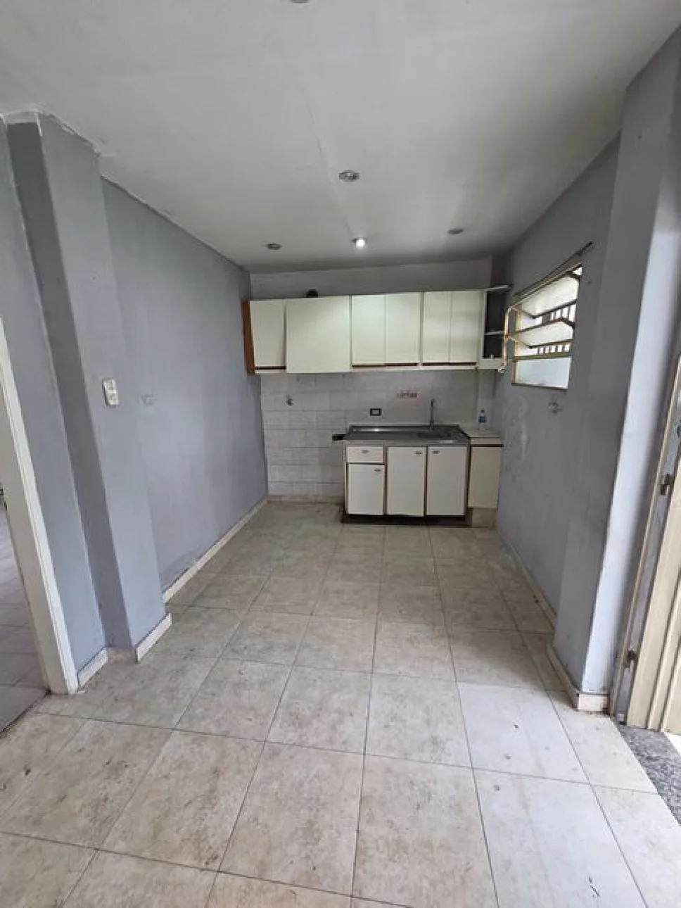 CASA 3 AMB C/PATIO Y JARDIN sobre  Spano 600m estacion Bosch