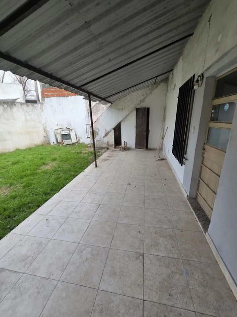 CASA 3 AMB C/PATIO Y JARDIN sobre  Spano 600m estacion Bosch