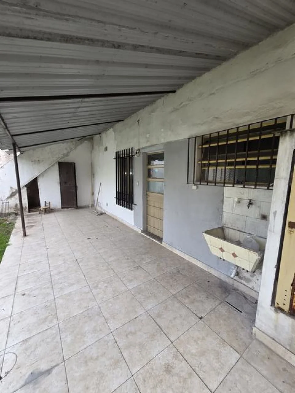 CASA 3 AMB C/PATIO Y JARDIN sobre  Spano 600m estacion Bosch