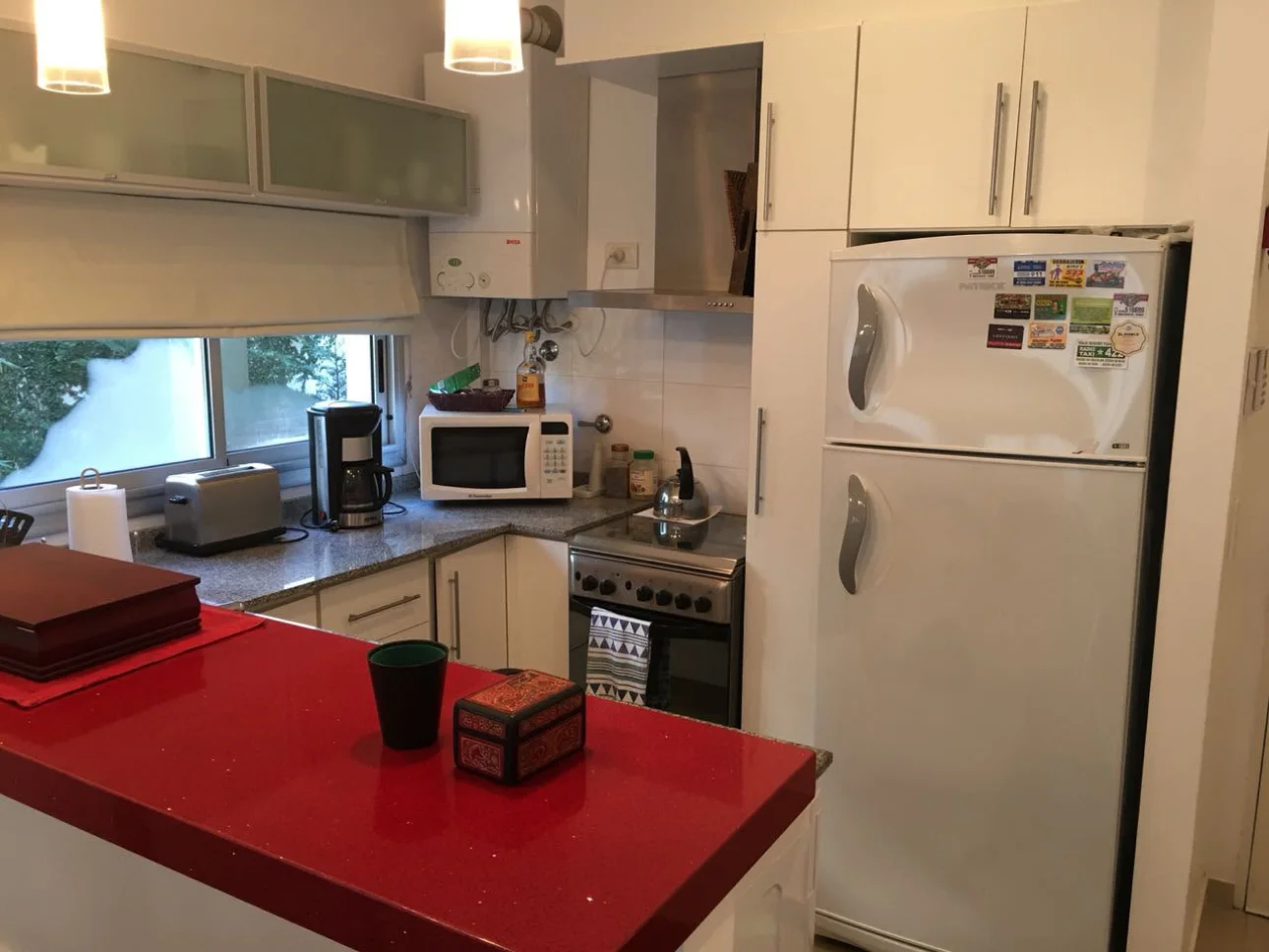 Venta de Depto 3 amb. con cochera  en Pinamar.
