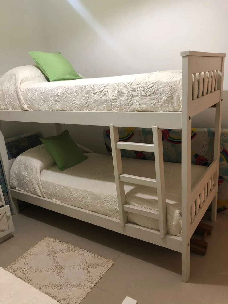 Venta de Depto 3 amb. con cochera  en Pinamar.