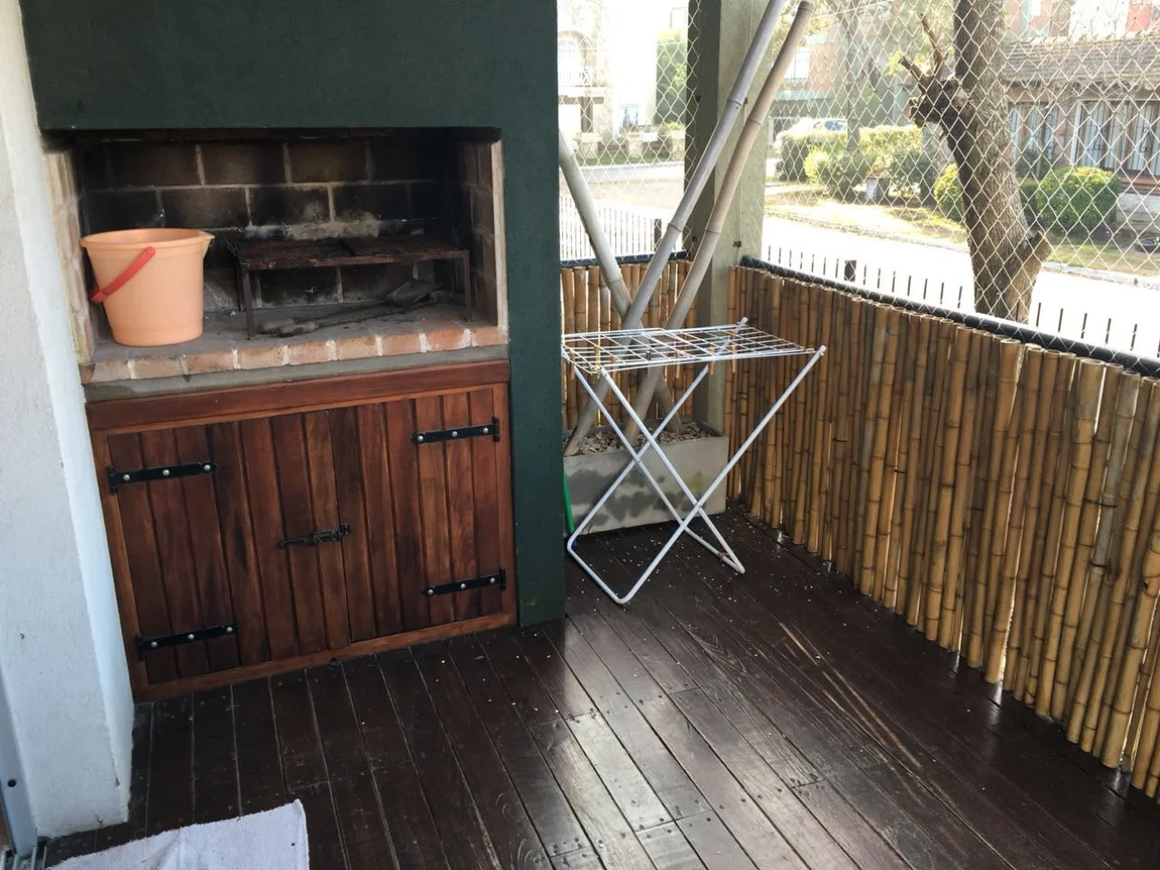 Venta de Depto 3 amb. con cochera  en Pinamar.