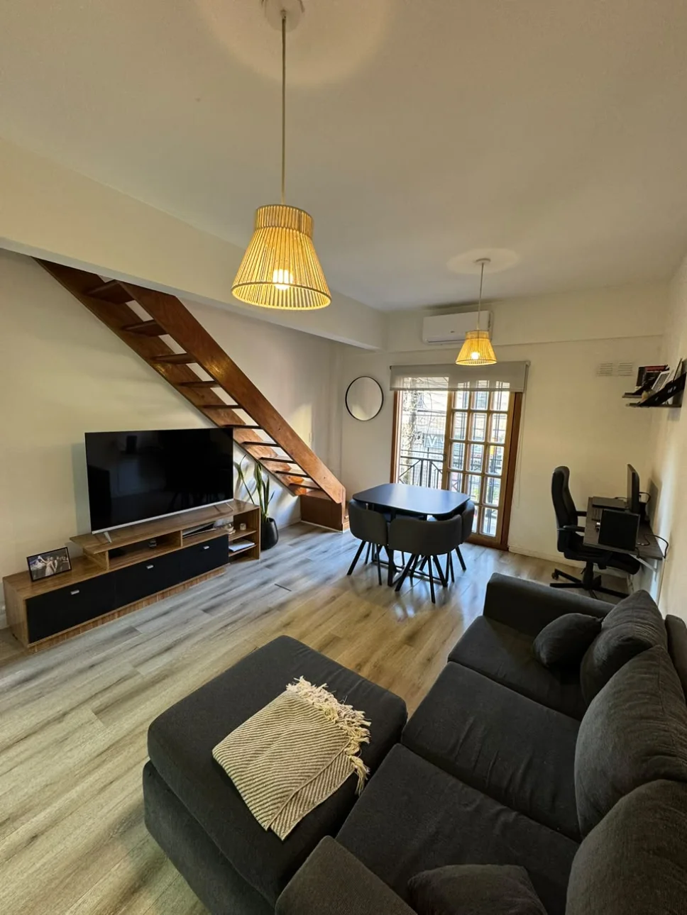 HERMOSO DEPARTAMENTO DOS AMBIENTES TIPO DUPLEX