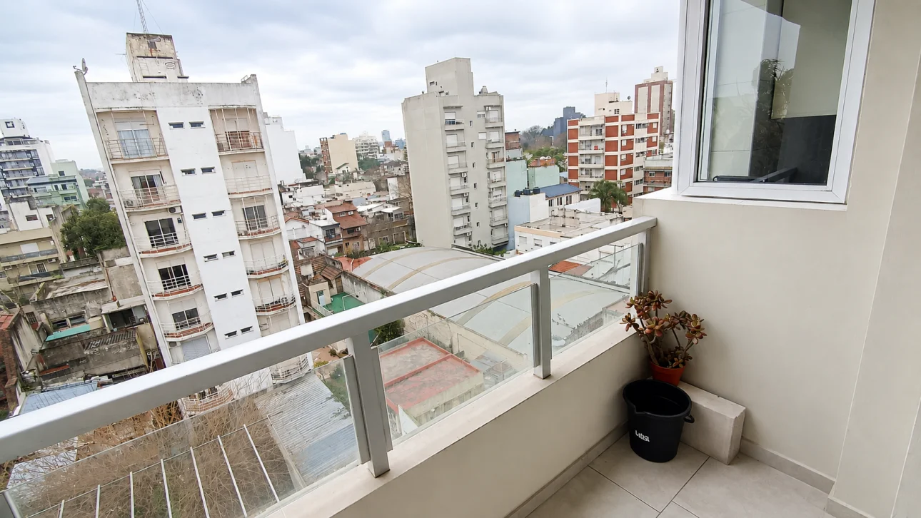 DEPARTAMENTO MONOAMBIENTE AMPLIO C/BALCON
