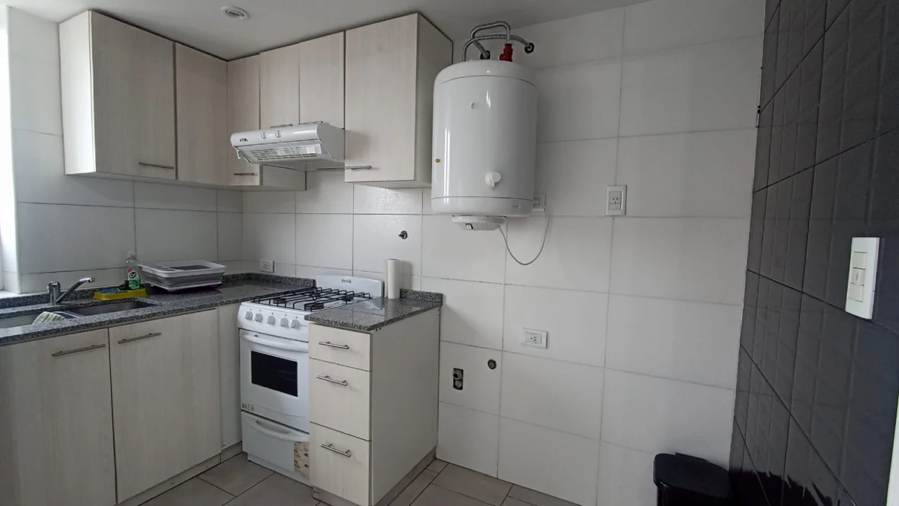 DEPARTAMENTO MONOAMBIENTE AMPLIO C/BALCON