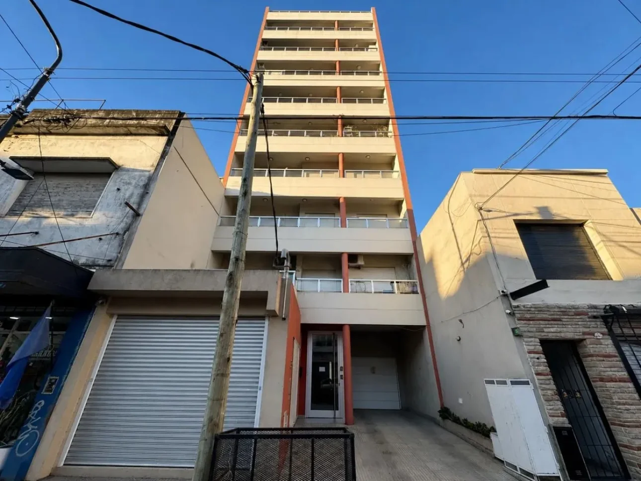 DEPARTAMENTO MONOAMBIENTE AMPLIO C/BALCON