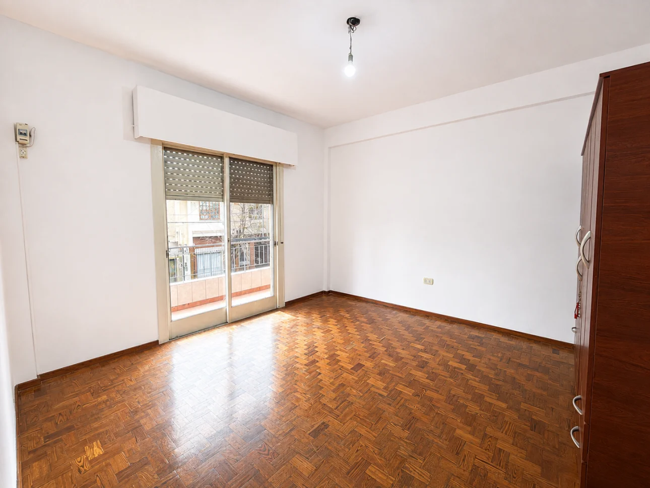 Departamento de 3 ambientes con galeria y balcon