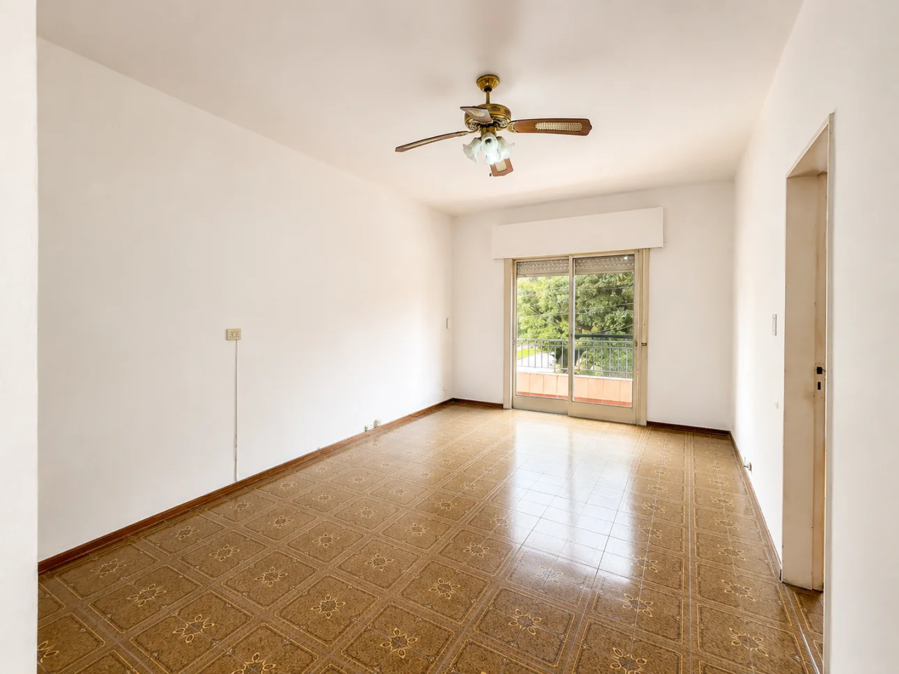 Departamento de 3 ambientes con galeria y balcon