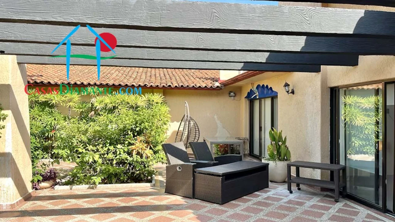 Casa en Villas Princess con 4 recámaras y terraza