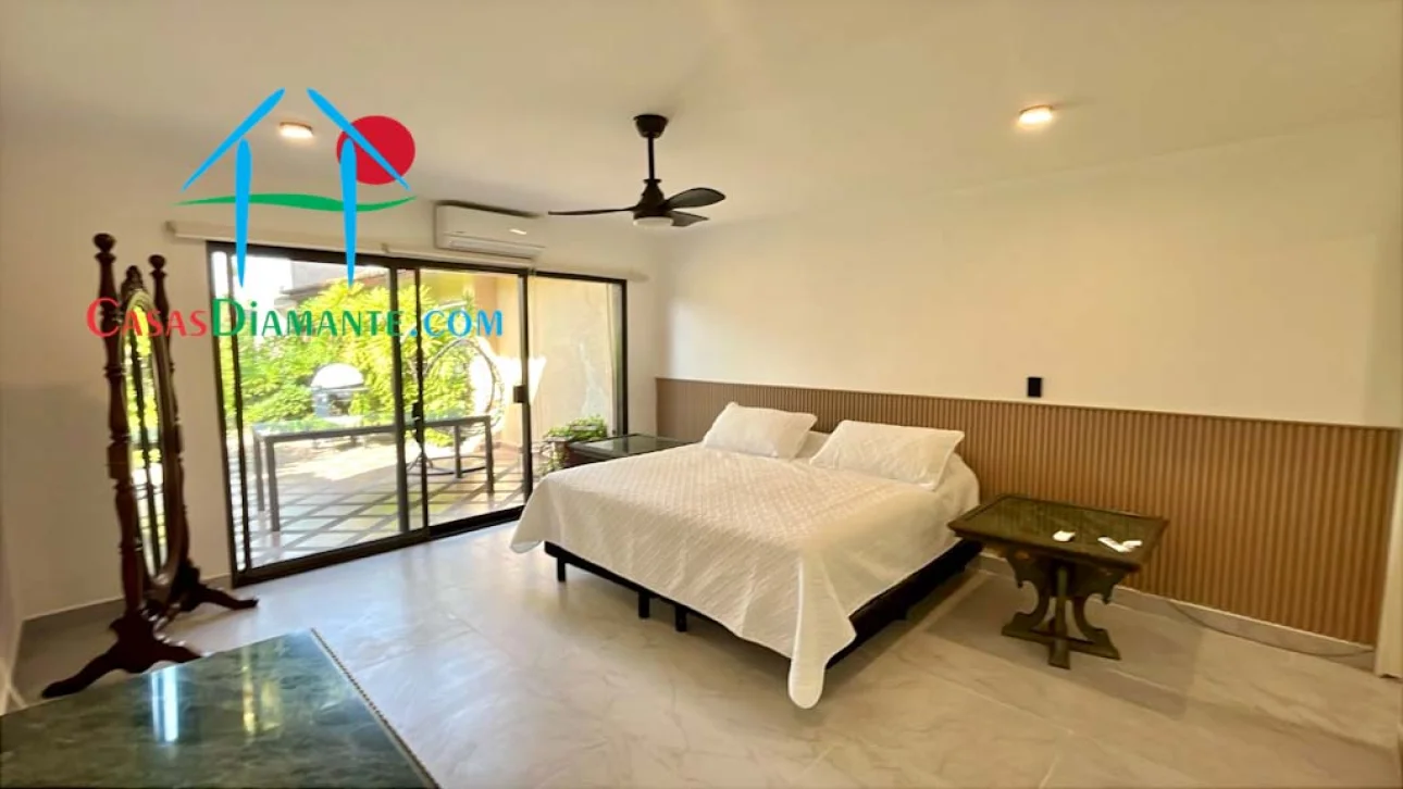 Casa en Villas Princess con 4 recámaras y terraza
