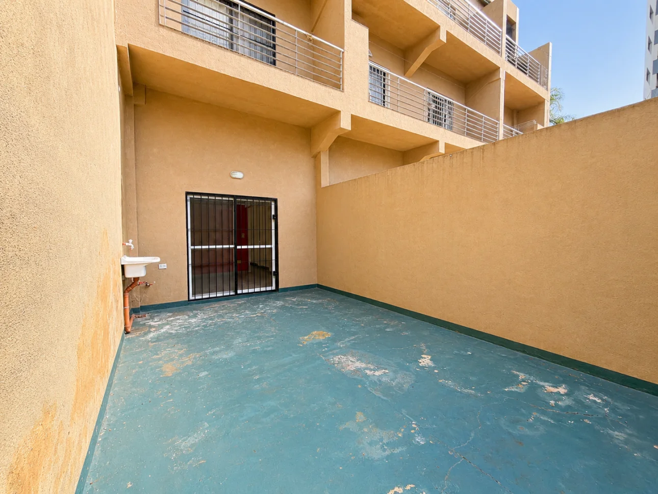 Departamento de 2 ambientes con 2 patios