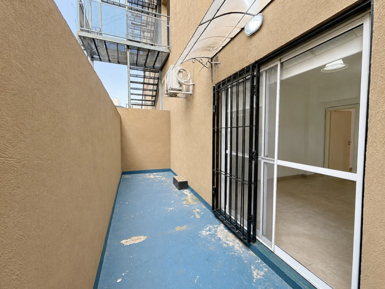 Departamento de 2 ambientes con 2 patios