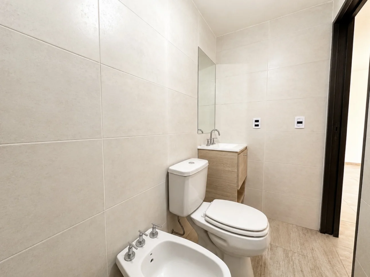 Departamento de 3 ambientes con 2 balcones