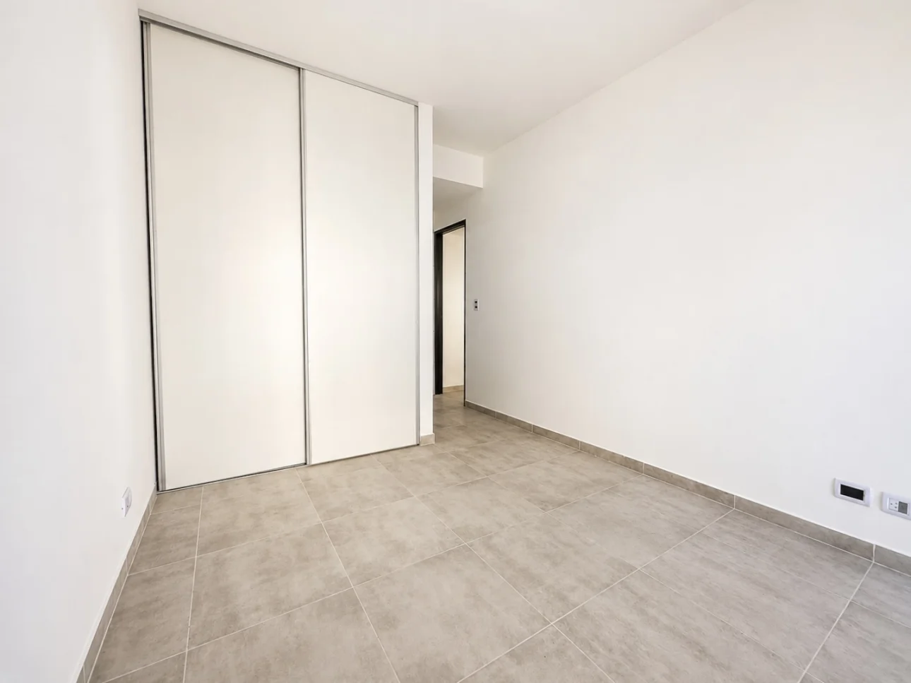 Departamento de 3 ambientes con 2 balcones