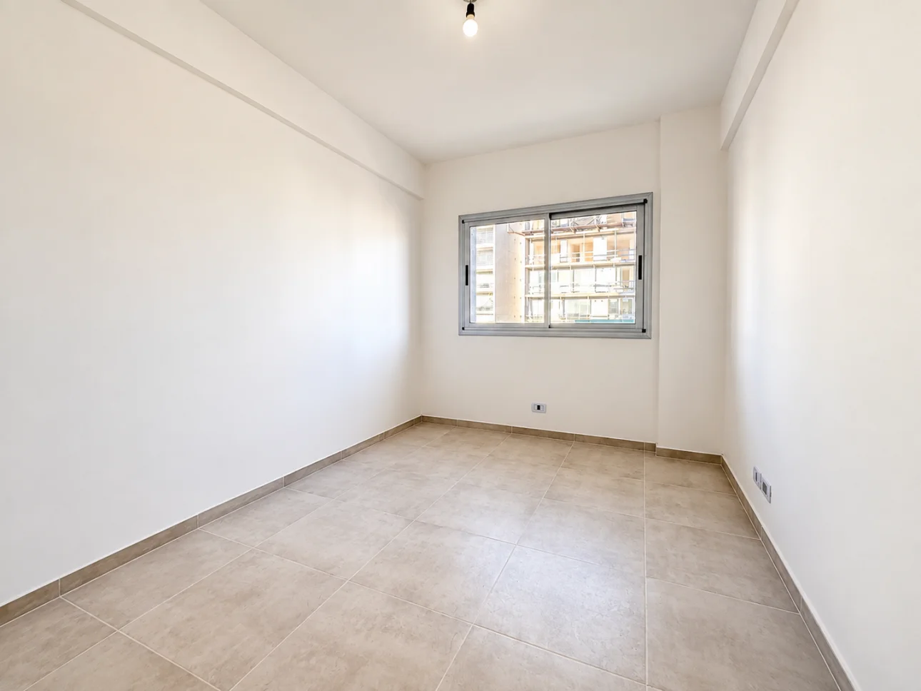 Departamento de 3 ambientes con 2 balcones