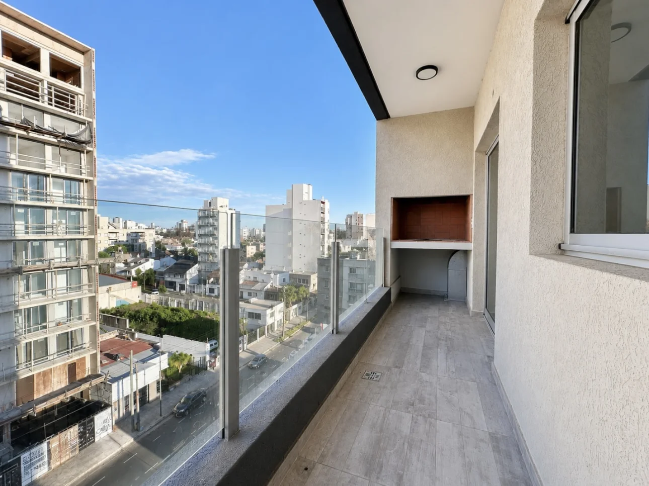 Departamento de 3 ambientes con 2 balcones