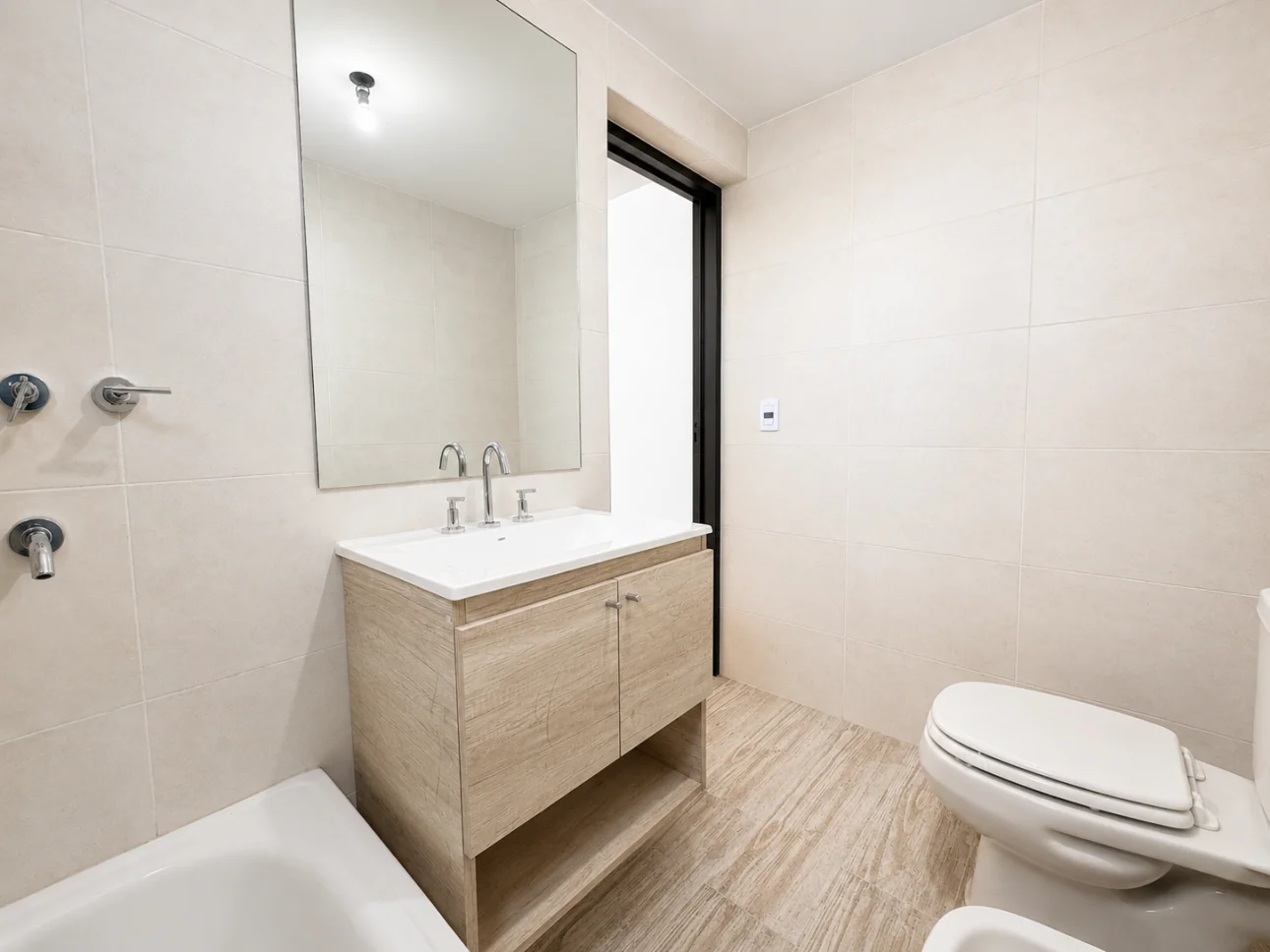 Departamento de 3 ambientes con 2 balcones