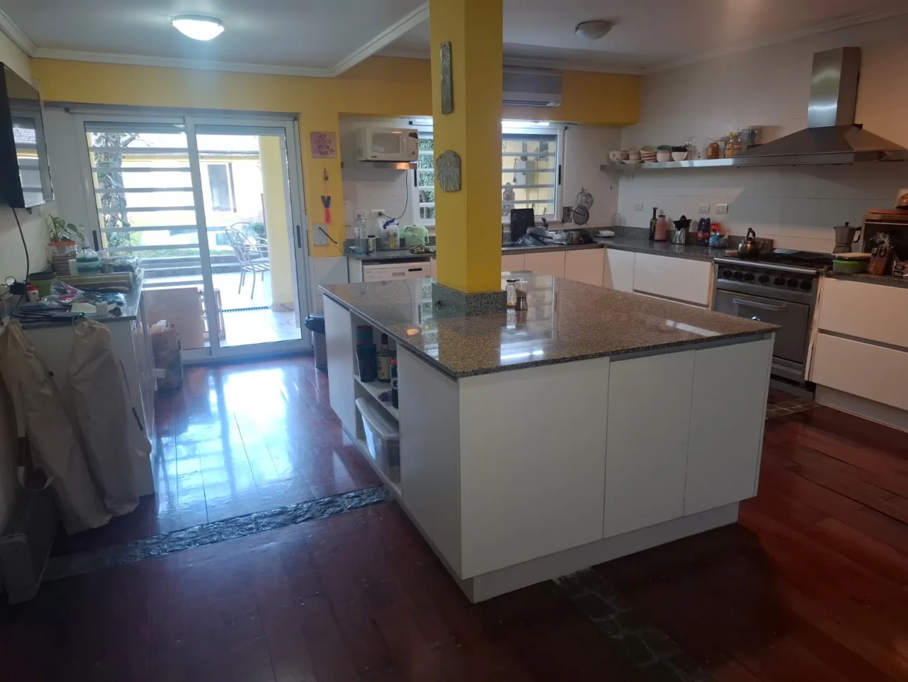 ESPECTACULAR CASA !!!VIVI EN  BELGRANO COMOEN UN COUNTRY