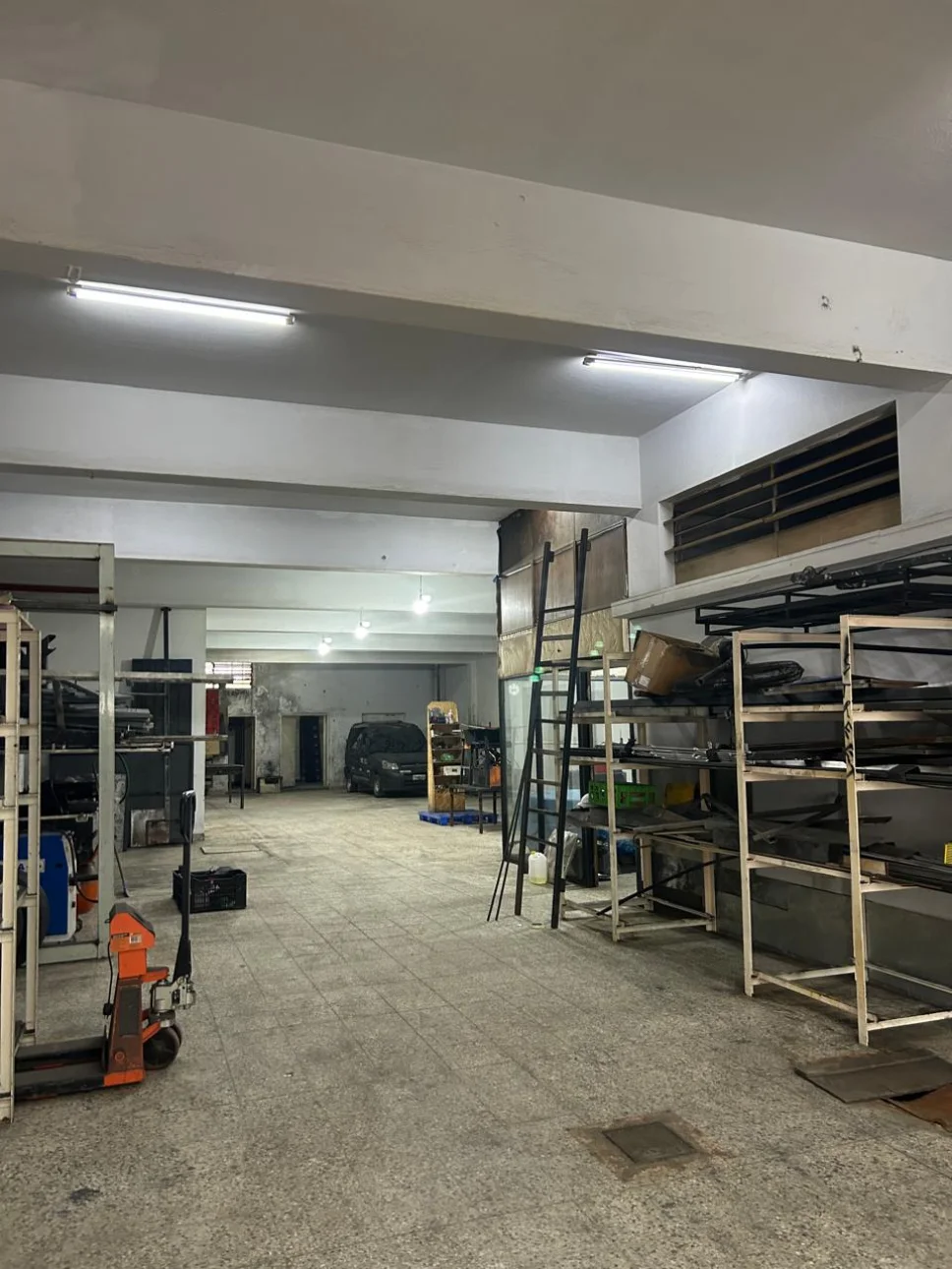 Galpon de 320 m² en Alquiler en Caseros