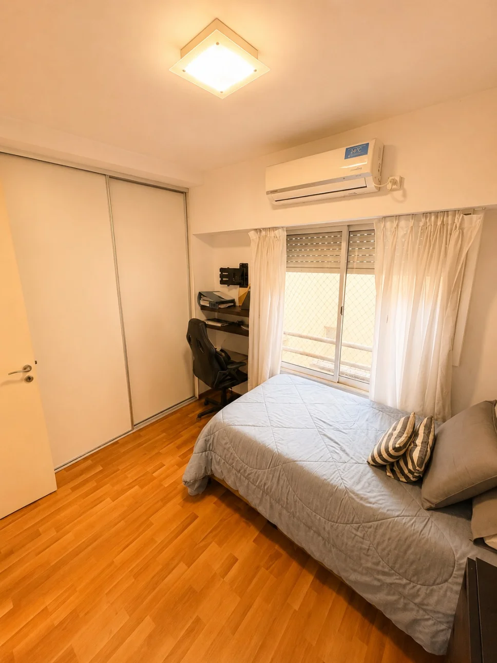 3 AMBIENTES FRENTE BALCON !!! 2 BAÑOS !!!