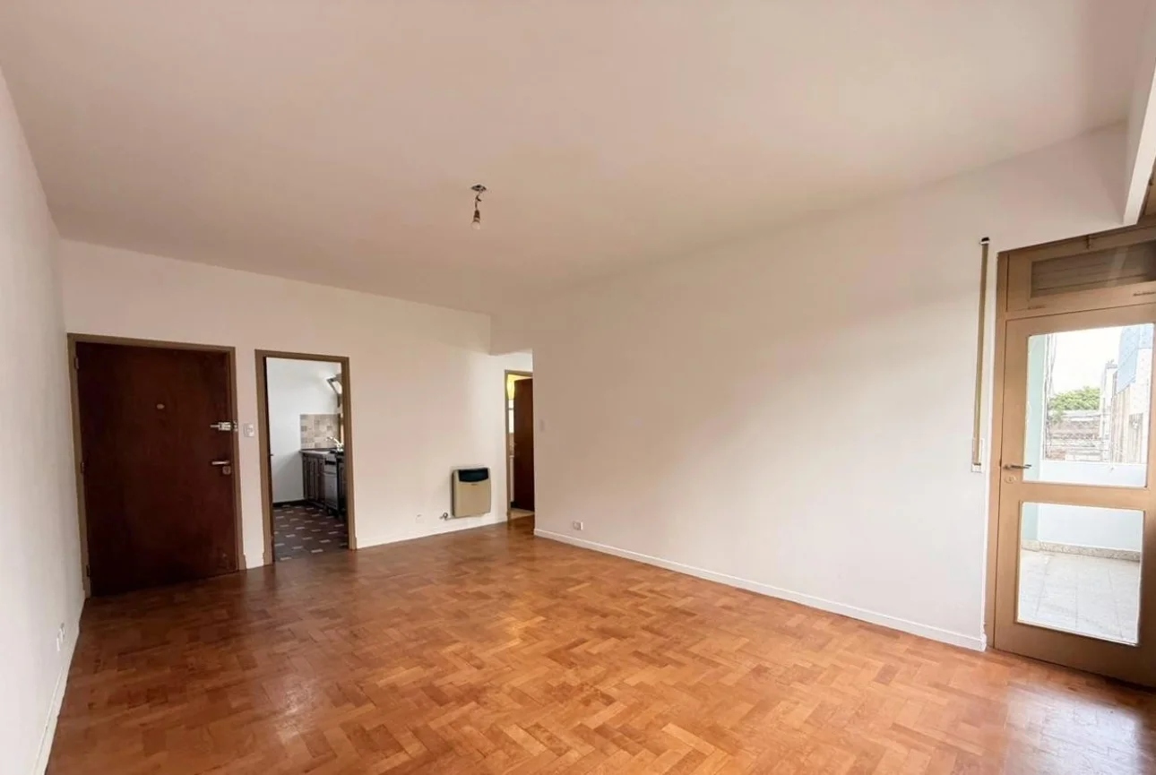 HERMOSO DEPARTAMENTO DE TRES AMBIENTES CTRO BALLESTER
