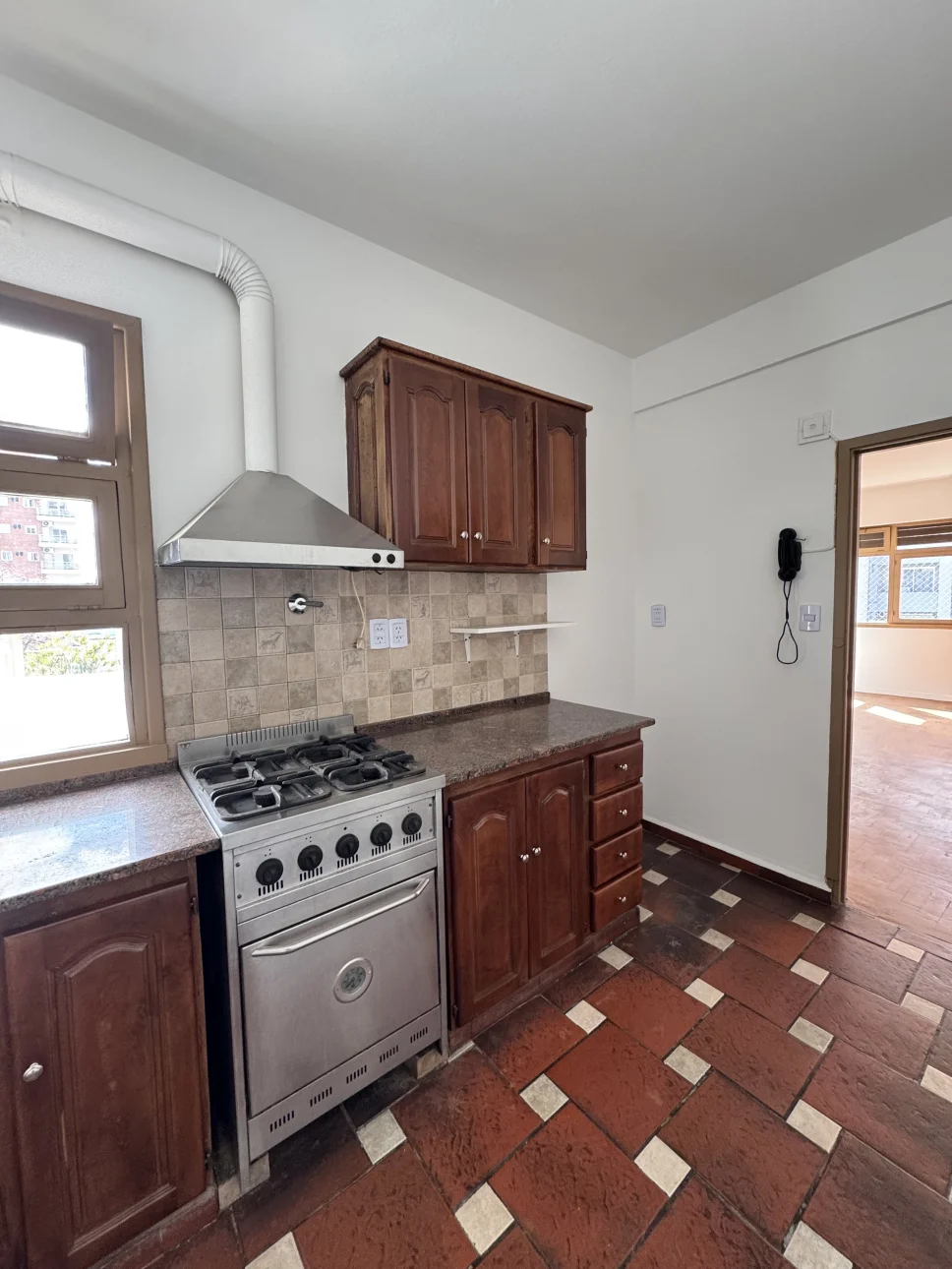 HERMOSO DEPARTAMENTO DE TRES AMBIENTES CTRO BALLESTER