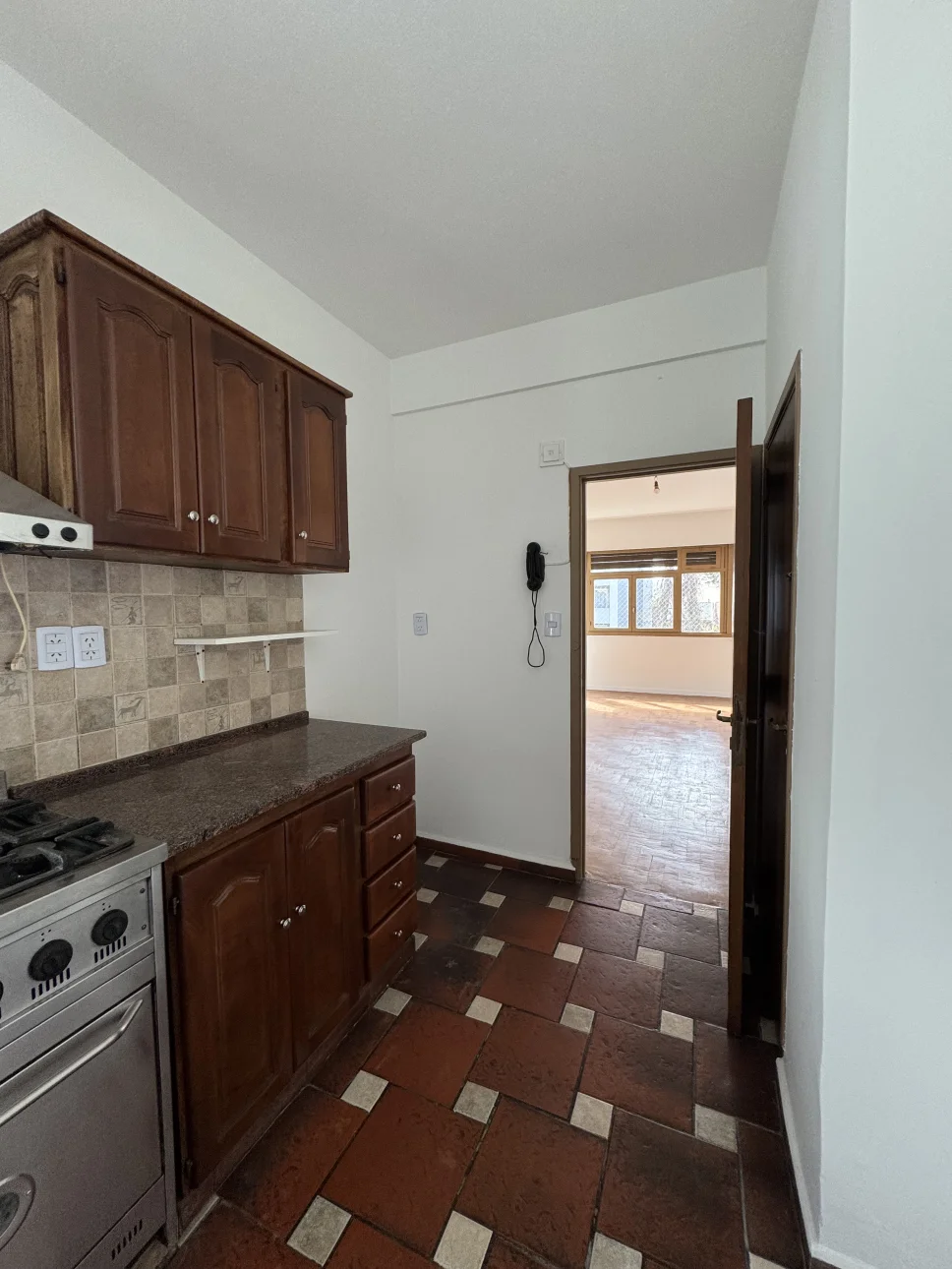 HERMOSO DEPARTAMENTO DE TRES AMBIENTES CTRO BALLESTER