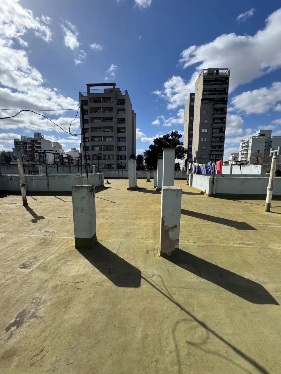HERMOSO DEPARTAMENTO DE TRES AMBIENTES CTRO BALLESTER