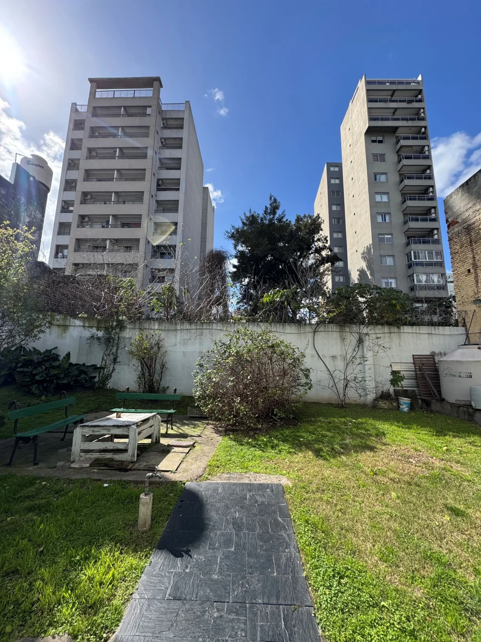 HERMOSO DEPARTAMENTO DE TRES AMBIENTES CTRO BALLESTER