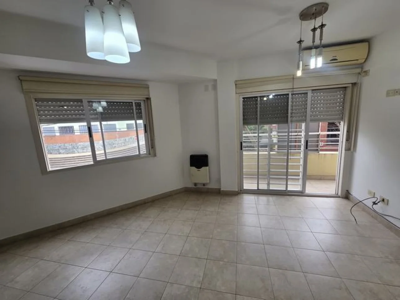 DEPARTAMENTO 3 AMB CON BALCON VILLA BOSCH 400M ESTACION