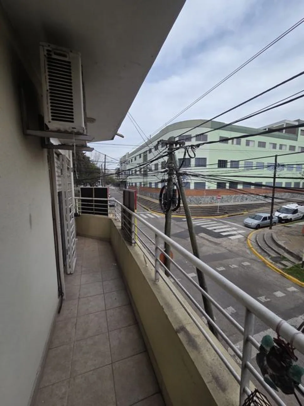 DEPARTAMENTO 3 AMB CON BALCON VILLA BOSCH 400M ESTACION
