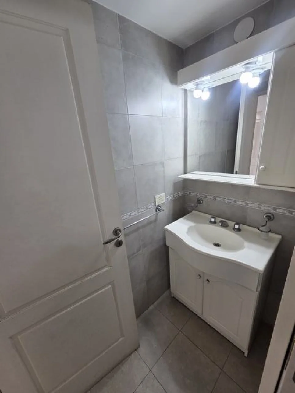DEPARTAMENTO 3 AMB CON BALCON VILLA BOSCH 400M ESTACION