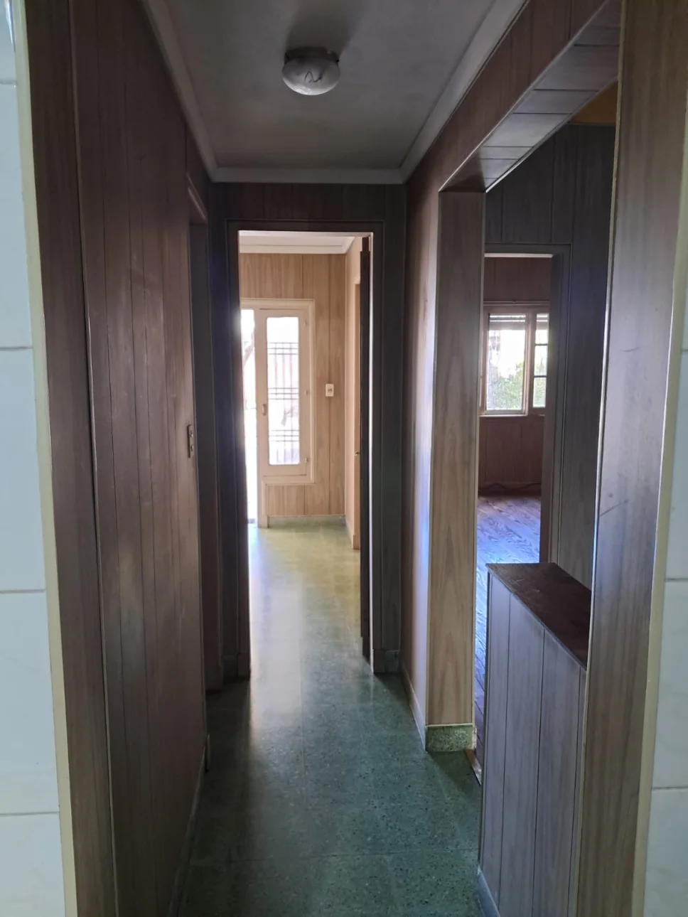 ALQUILER CASA 3 AMB. CON PATIO Y COCHERA- V.BALLESTER
