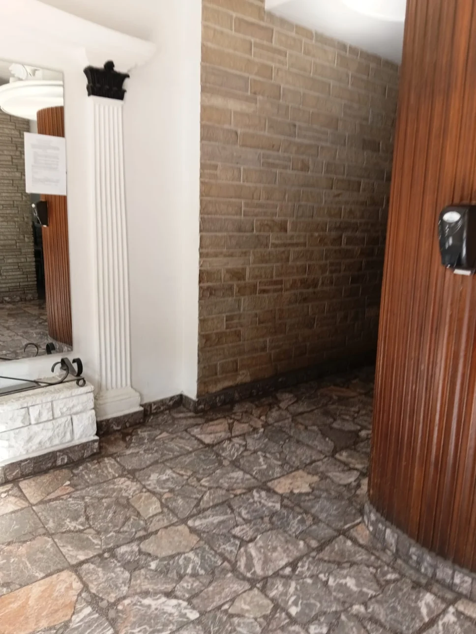 Departamento 2 amb. a mts. de la Plaza San Martin