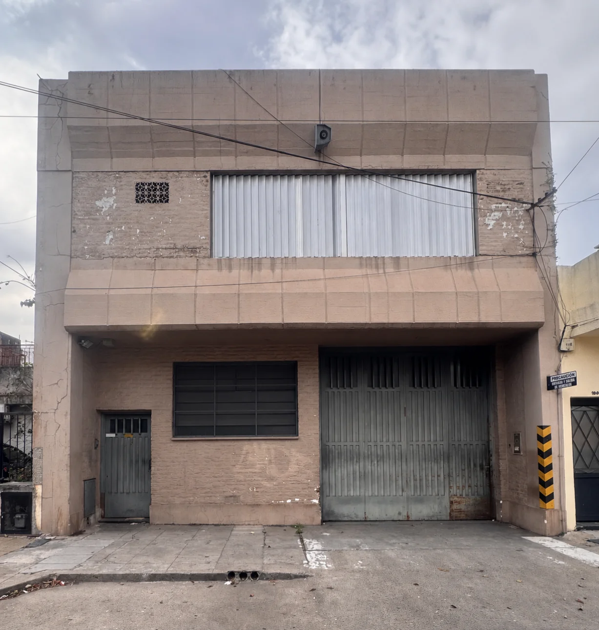 Galpon 452 m² en Alquiler en Caseros
