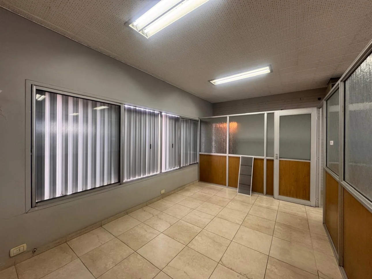 Galpon 452 m² en Alquiler en Caseros