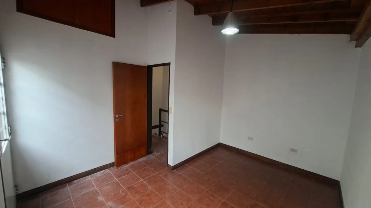 DUPLEX 3 AMBIENTES C/PATIO