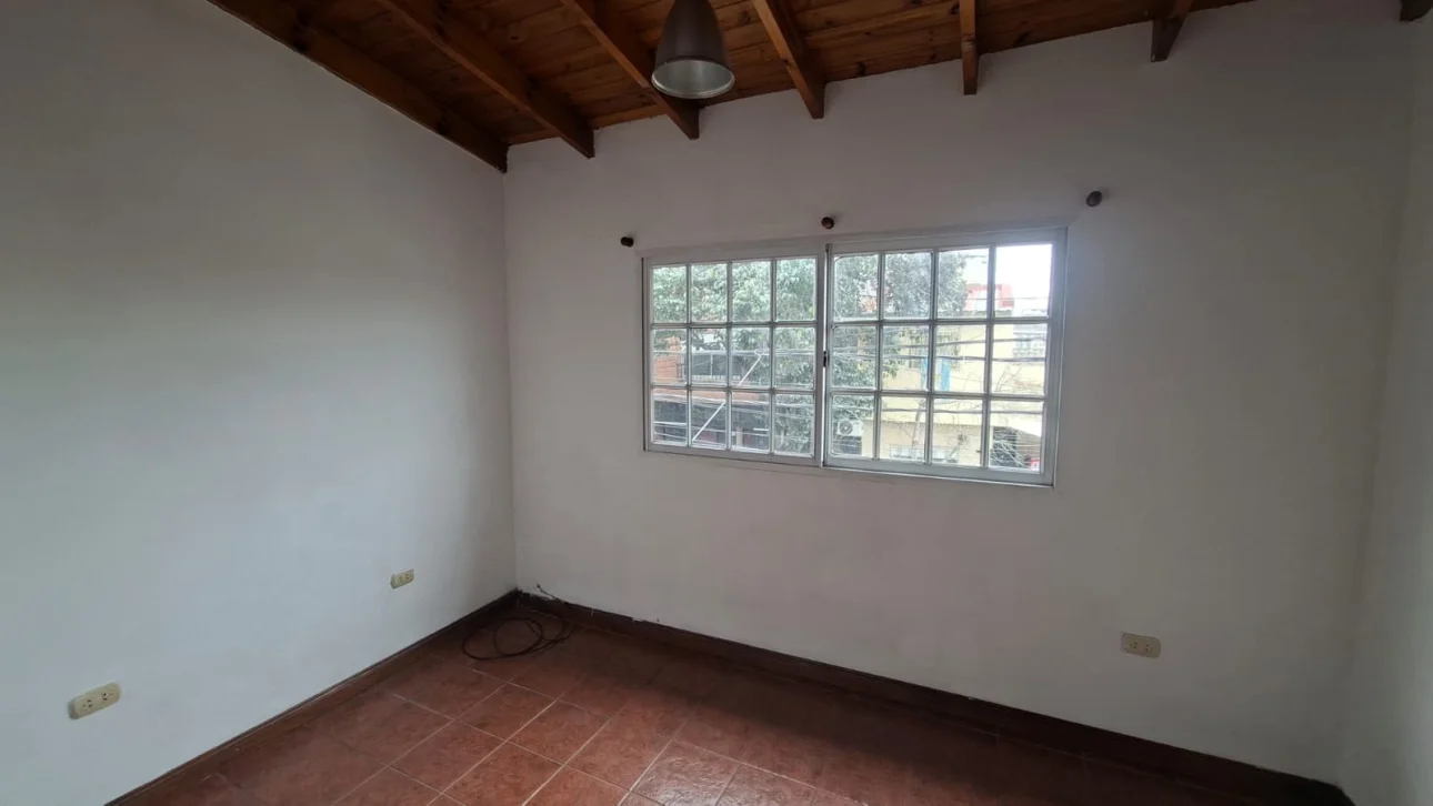DUPLEX 3 AMBIENTES C/PATIO