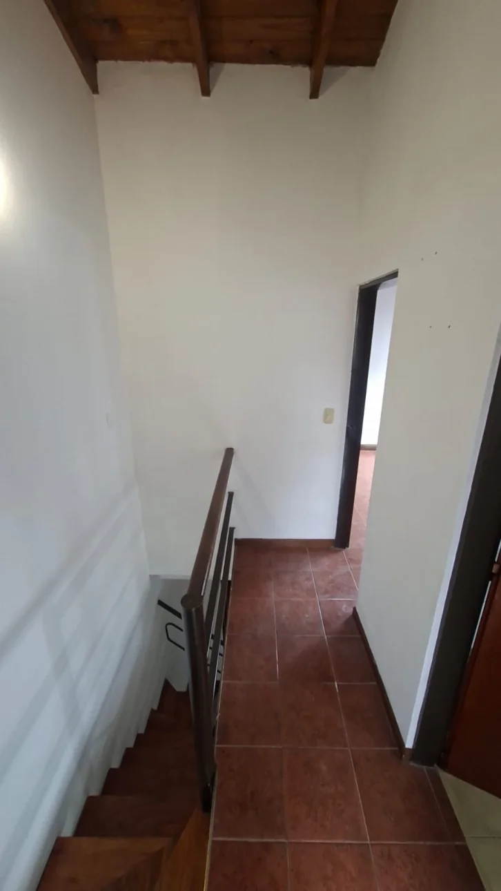 DUPLEX 3 AMBIENTES C/PATIO