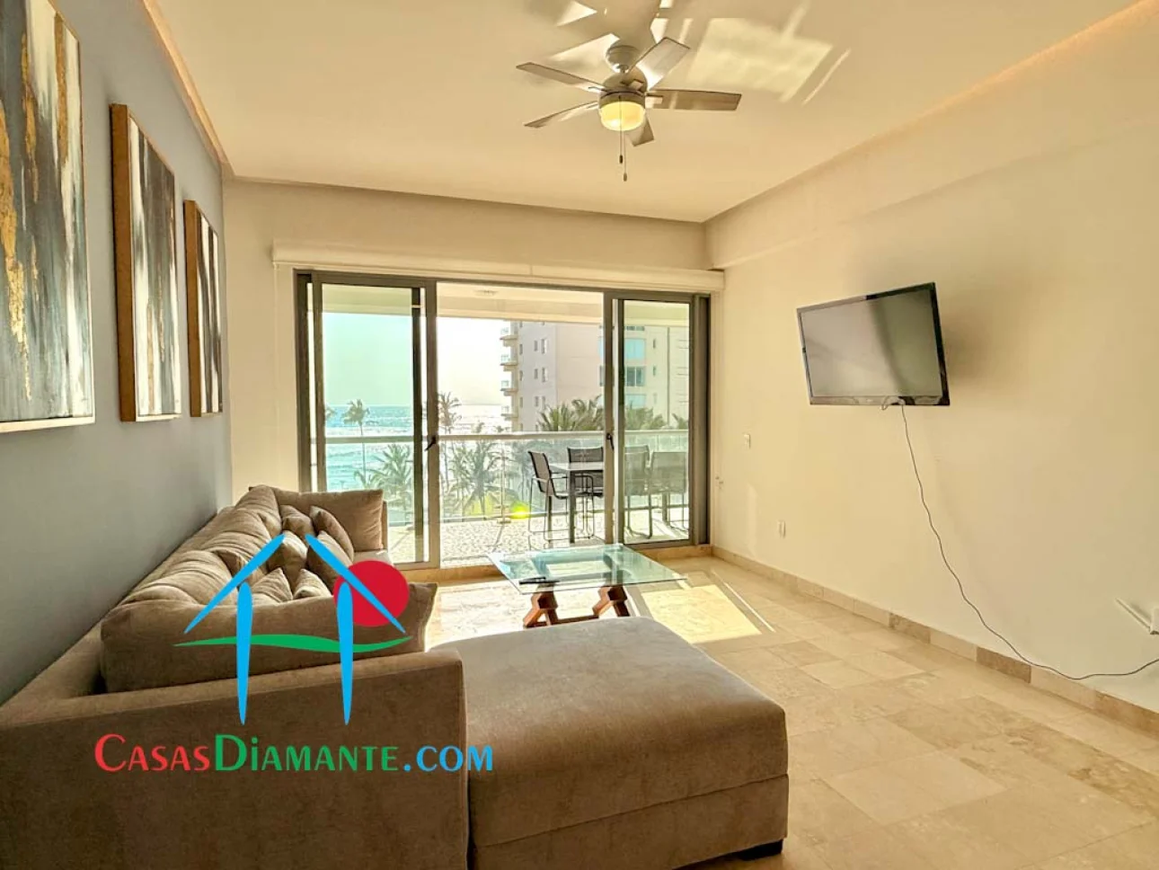 Departamento de playa con terraza y vista al mar