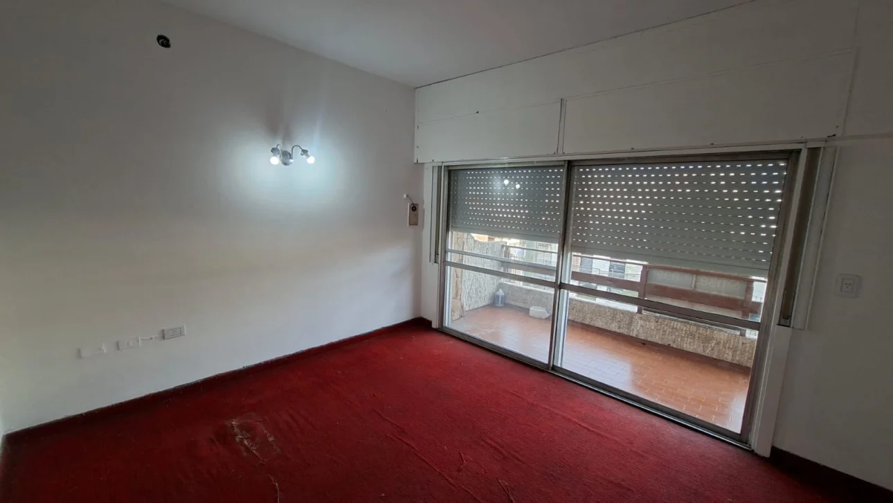 PH 4 AMBIENTES C/BALCON CORRIDO |PATIO TECHADO | 1er Piso